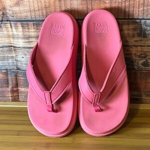 Reef Vibrant Pink Sandals
